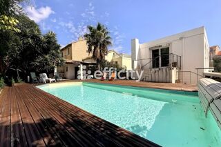  Immeuble à vendre 10 pièces 303 m²