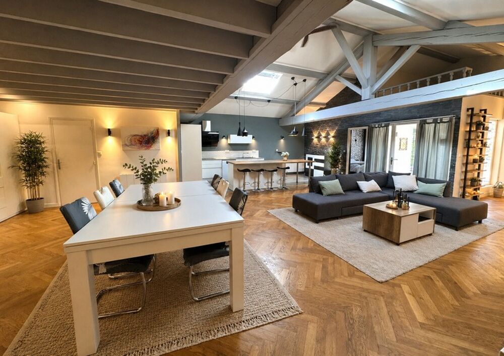Appartement de caractère à vendre au coeur de Jonage (69) - Esprit loft 160m²