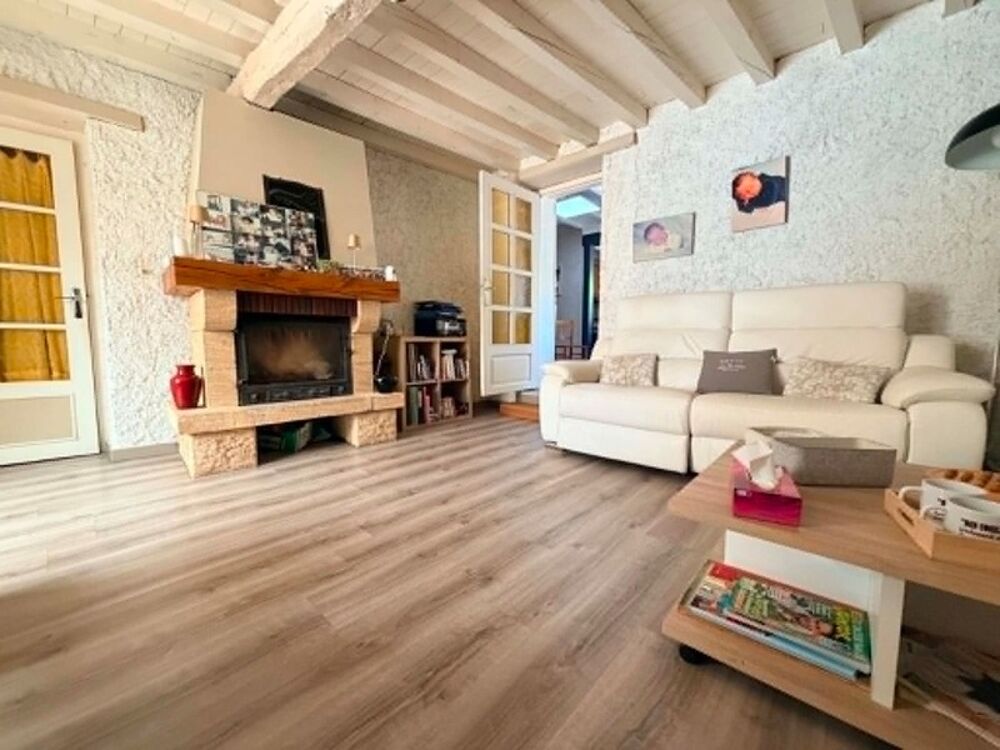 MAISON 96 M² AU CALME SANS VIS A VIS, 3 CHAMBRES, TERRAIN DE 859 m², TERRASSE DE 30m², GARAGE, DOUBLE VITRAGE, POMPE A CHALEUR,