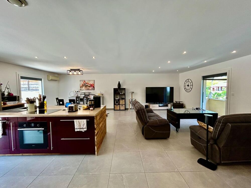 A vendre, superbe maison de 170m² sur les hauteurs de Chancelade 24650
