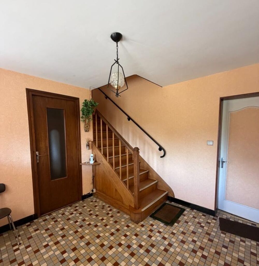 Pranzac. Maison 95 m² sur sous-sol avec garage