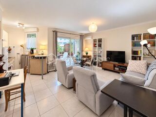 Vente Appartement BÉZIERS – RÉSIDENCE VILLA BERGAME – T2 AVEC TERRASSE, PISCINE CHAUFFÉE ET PARKING PRIVATIF Beziers