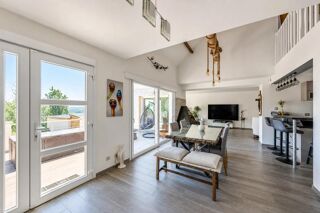  Maison à vendre 12 pièces 239 m²
