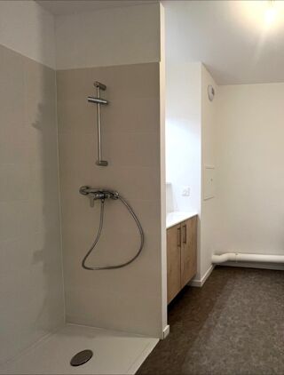  Appartement à louer 1 pièce 28 m²