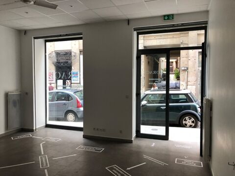 Dpt Rh&ocirc;ne (69), &agrave; louer LYON 1ER Local commercial de 35m2 rue des capucins 1233 69001 Lyon 1er arrondissement