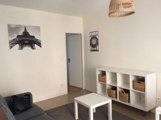 Appartement à louer 3 pièces 49 m²