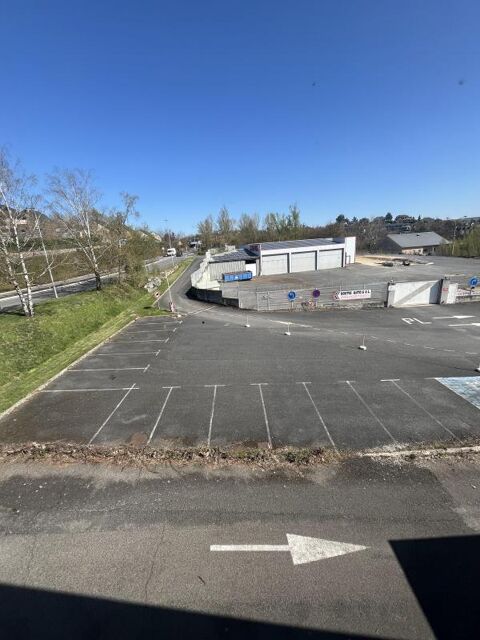 &Agrave; LOUER – ensemble de d&eacute;p&ocirc;ts accol&eacute;s de 557 m&sup2; au total – Acc&egrave;s poids lourds – Rond-point de la Gineste, Rodez 4200 12000 Rodez
