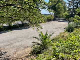  Immeuble à vendre 15 + pièces 900 m²