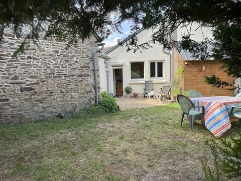   Pleudaniel , Maison familiale 212 m� avec atelier, hangar et jardin au coeur du bourg Maison - 9 pi�ce(s) - 212 m�