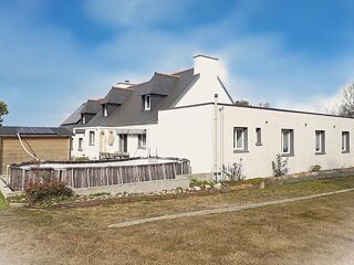  Maison à vendre 15 + pièces 212 m²