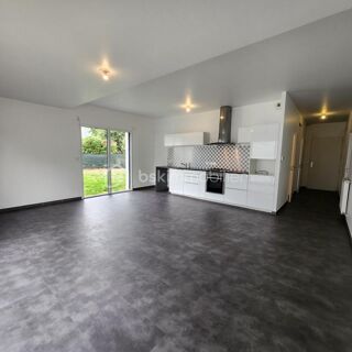 Vente Appartement bel appartement T3 de 73 M2 avec jardin privatif clôt ,cave et parking a ARRADON Arradon