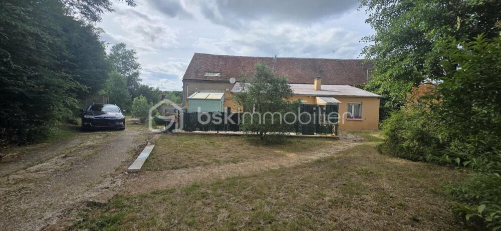 Ancien corps de ferme de caractère  Parcelle de 10 988 m² au calme