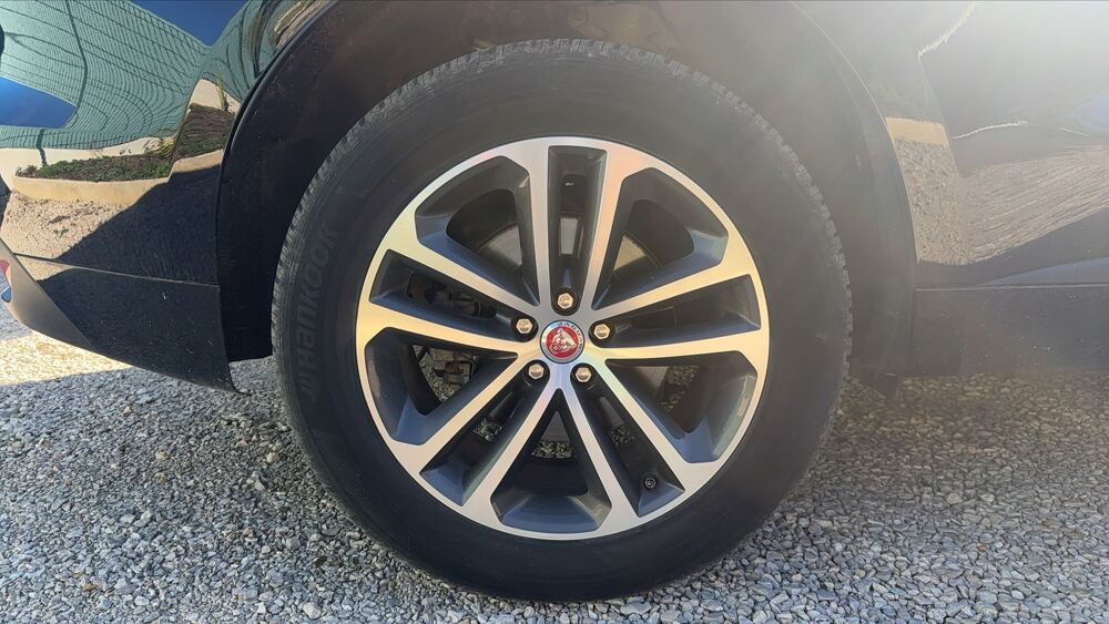 F-PACE 2.0 D 180 AWD BVA8 R Sport 2018 occasion 21250 Pouilly Sur Saone