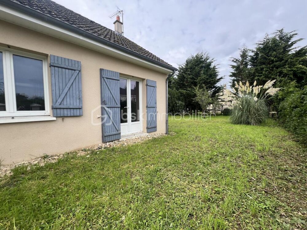 Maison de plain-pied  3 chambres  Jardin clos - Velles (36)