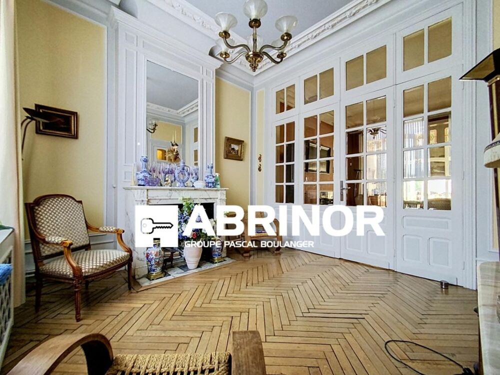 Vente Maison Maison ancienne de 230m² habitables, 6 chambres, grande parcelle de 1755m², garage 2 voitures Templemars