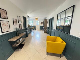 Maison à vendre 8 pièces 265 m²