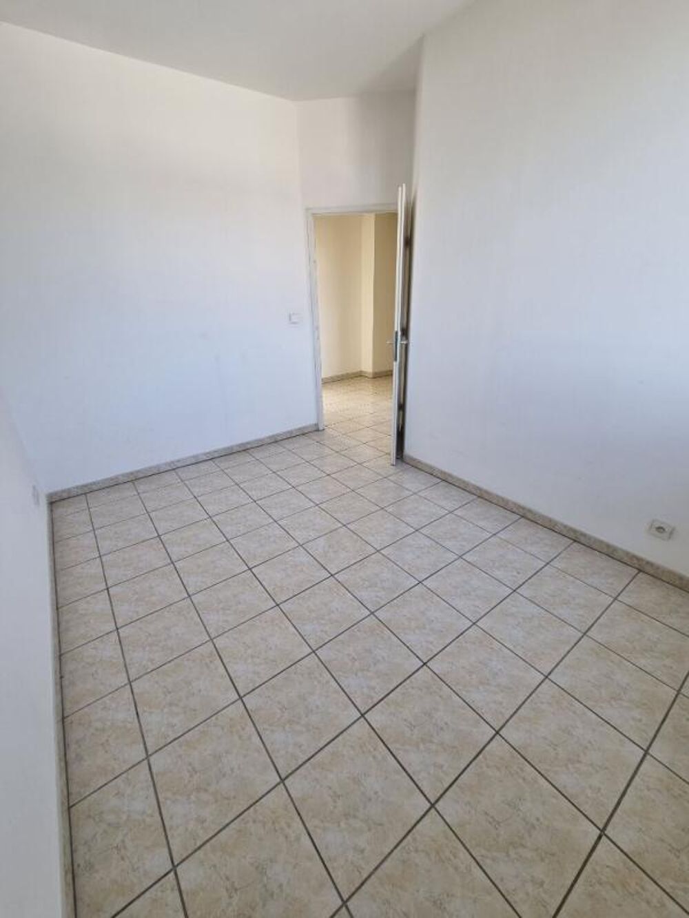 Vente Appartement APPARTEMENT T3 , hyper centre, garage, cave Lens
