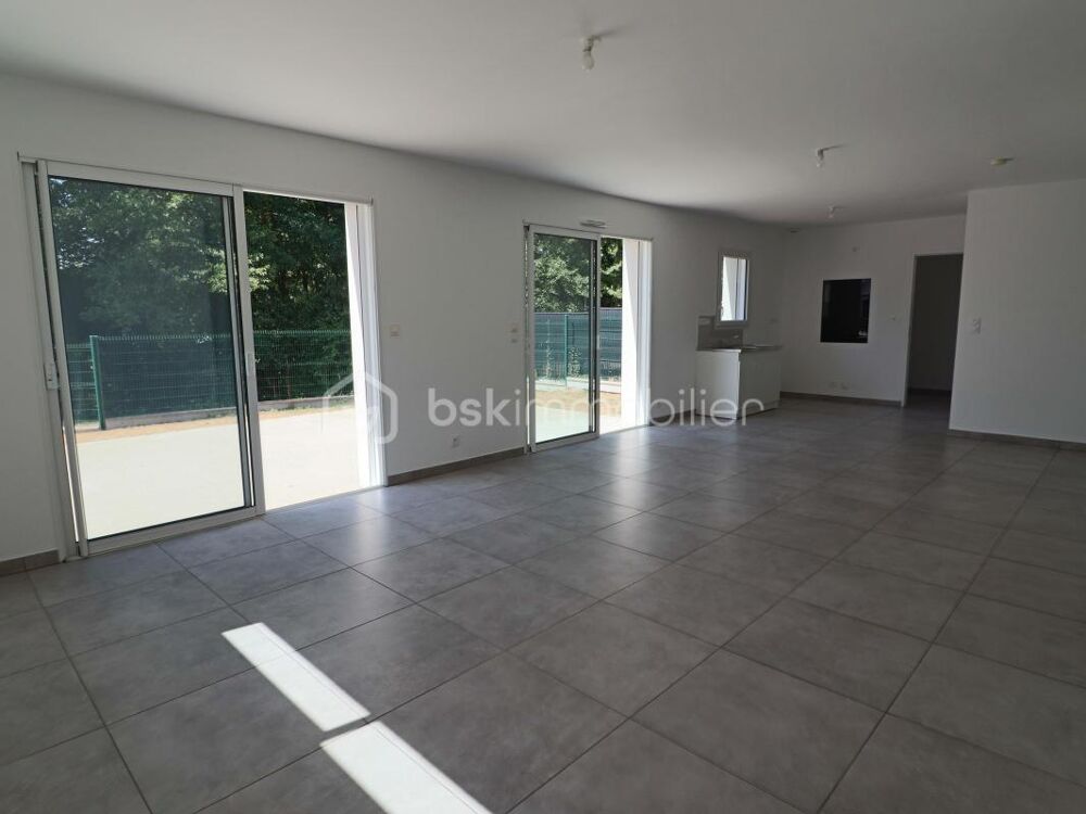 Vente Maison Maison de plain-pied 97 m² – À deux pas du centre et des commodités Pontchateau