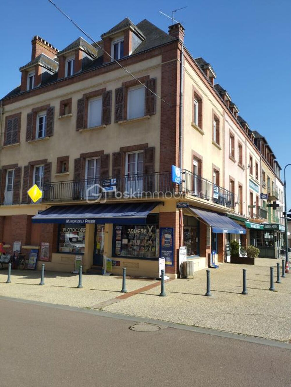   Fond de commerce librairie-presse 