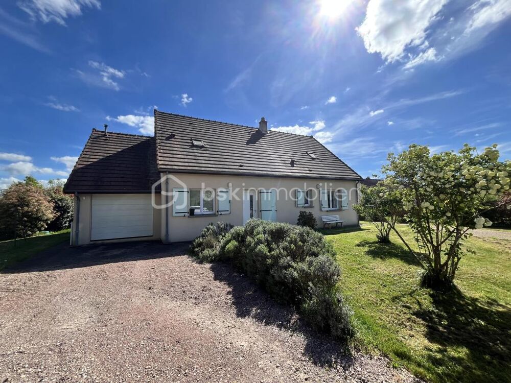 Magnifique maison familiale contemporaine en lisière de la Forêt des Bertranges avec double carport et garage