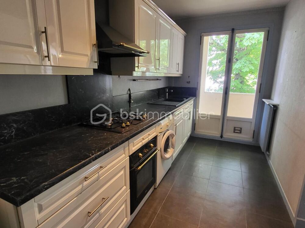 Vente Appartement Exclusivité : grand 3 Piéces 70 m2, moins de 3000 € métre, idéal investisseurs /famille! Le raincy