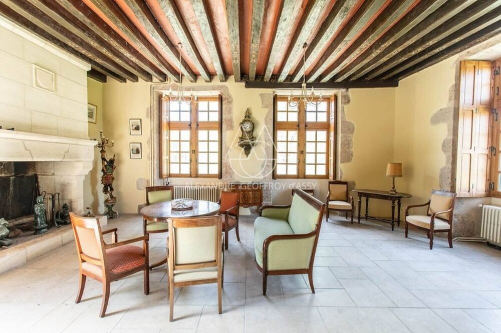Vente Propriété/Château Chateau du XIV eme siècle superbement restauré a 10min de Blois Blois