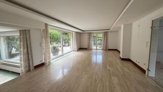  Maison à vendre 10 pièces 299 m²