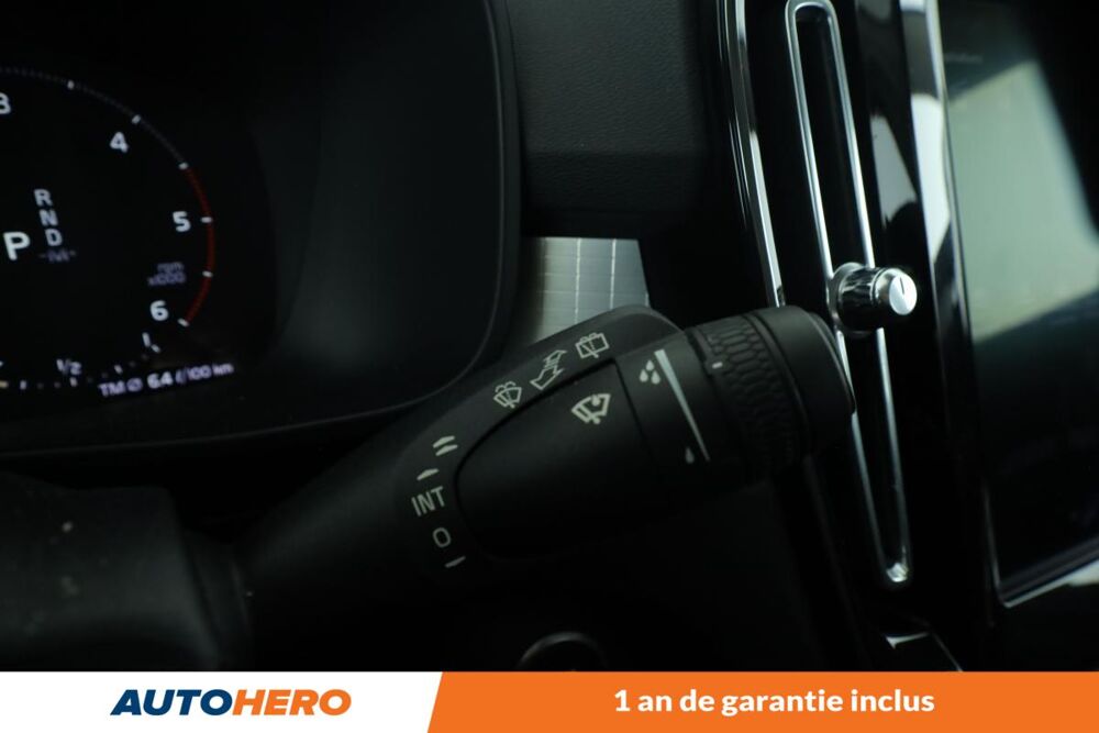 XC40 2.0 D3 AdBlue Momentum Geartronic 8 150 ch 2018 occasion 92130 Issy-les-Moulineaux