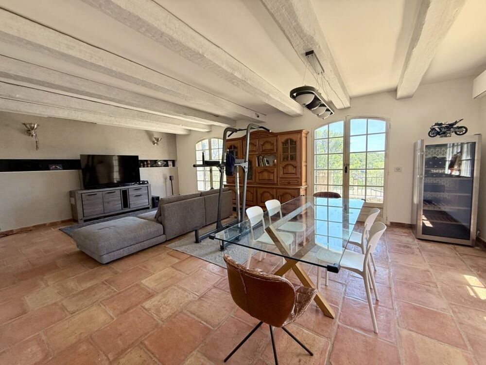 Maison 200 m²  4 chambres  Terrain 1 300 m²  Revenus locatifs 1 300 €/mois