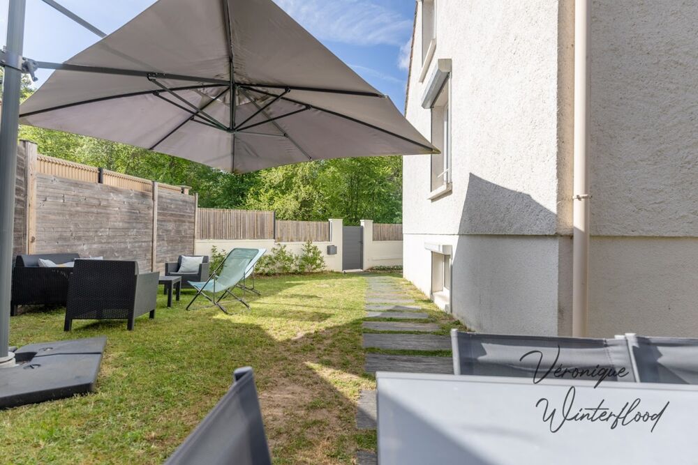 Vente Maison Maison à vendre 6 pièces LE CHESNAY (78) 120m²-4 chambres-garage-180m² Le chesnay