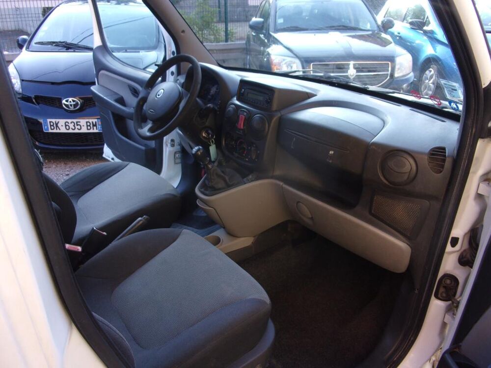 Doblo 1,4 77CV Monospace 2006 occasion 13510 &Eacute;guilles