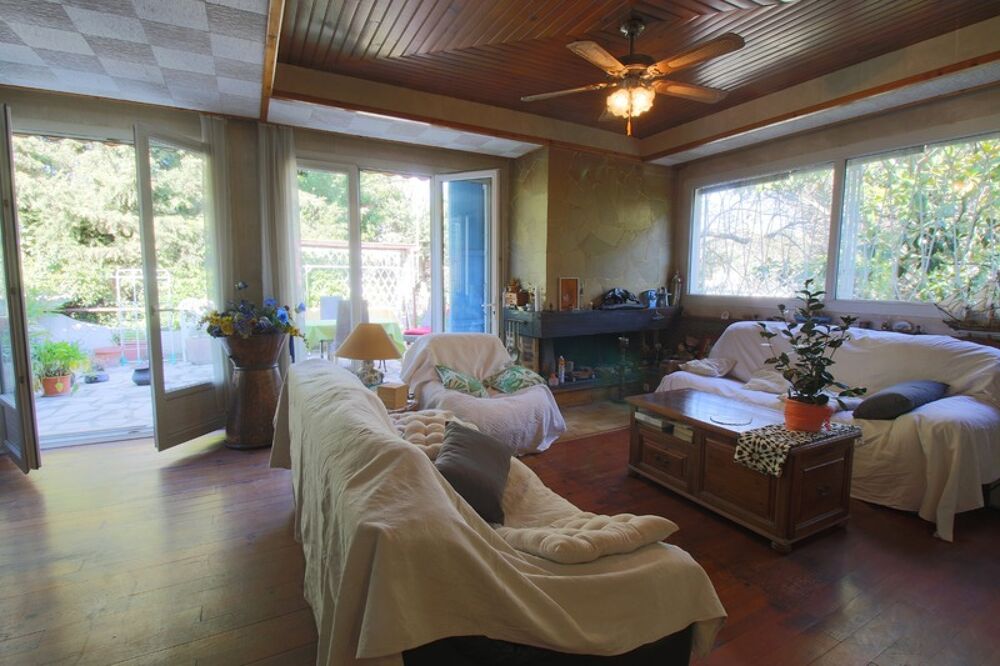Vente Maison Maison 7p, 142m2, terrasse 35m2, piscine, terrain 740m2, garage, cave Les olives