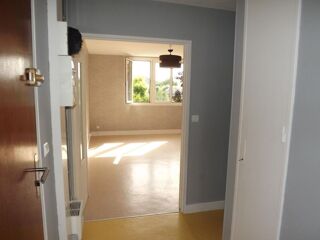  Appartement à louer 4 pièces 76 m²