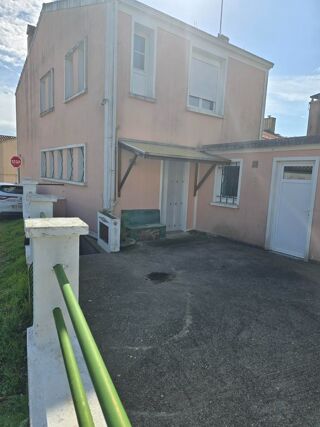  Maison  vendre 8 pices 92 m