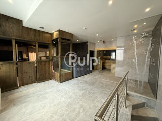  Immeuble � vendre 7 pi�ces 250 m�