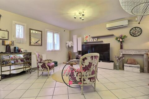   Maison 5 chambres terrain clos Maison - 9 pi�ce(s) - 202 m�