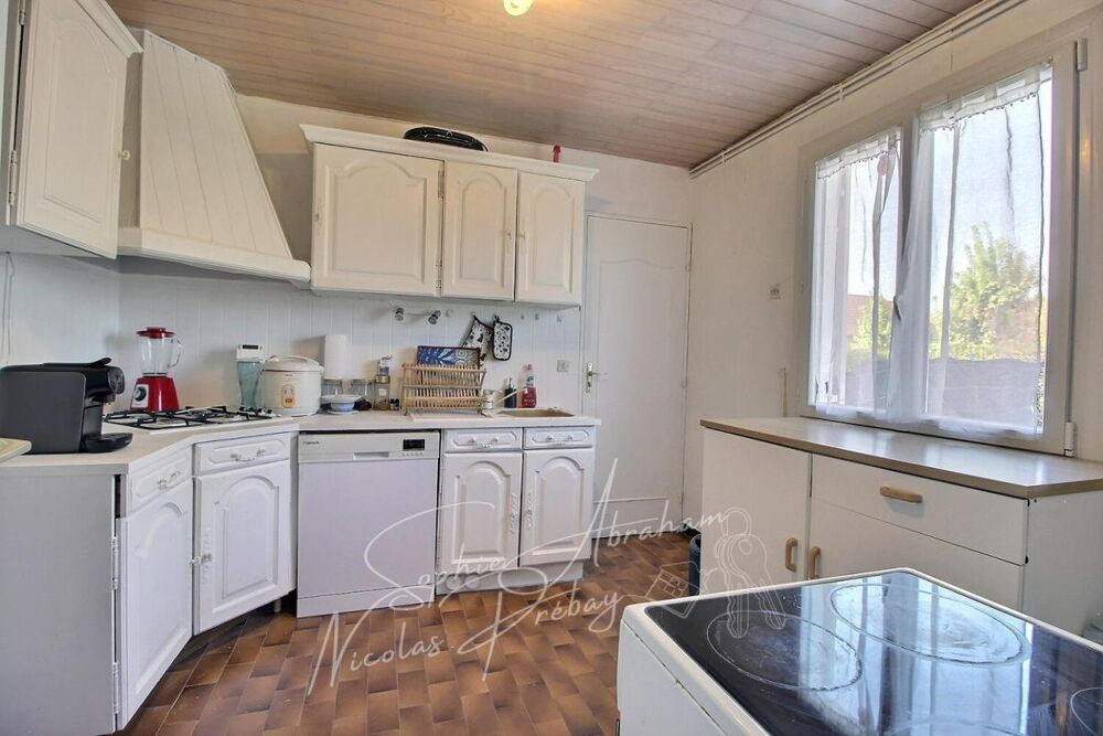 Vente Maison Maison individuelle avec 4 chambres, sous-sol et jardin Janville en beauce