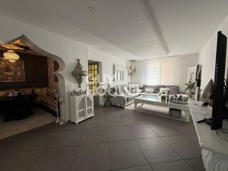  Maison à vendre 6 pièces 197 m²