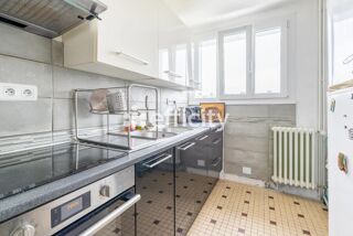  Appartement � vendre 5 pi�ces 83 m�