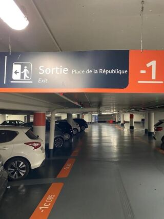  Parking / Garage à vendre 