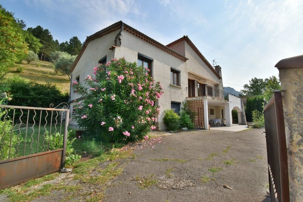 Maison 6 pièces 206 m² · à Sisteron · 206 m² · 380 000 €