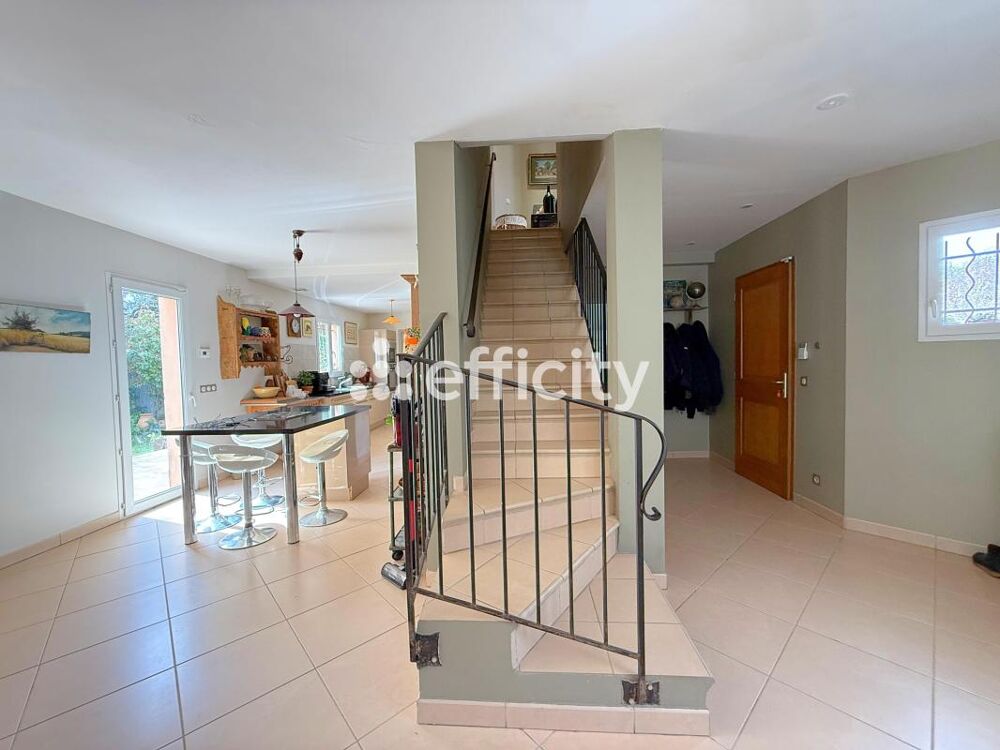 à vendre  Maison Nans-les-Pins (83860)