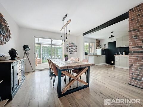   Maison de lotissement semi individuelle - 4 chambres - Jardin - Garage Maison - 6 pi�ce(s) - 130 m�