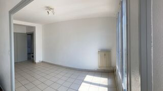  Appartement à louer 5 pièces 71 m²
