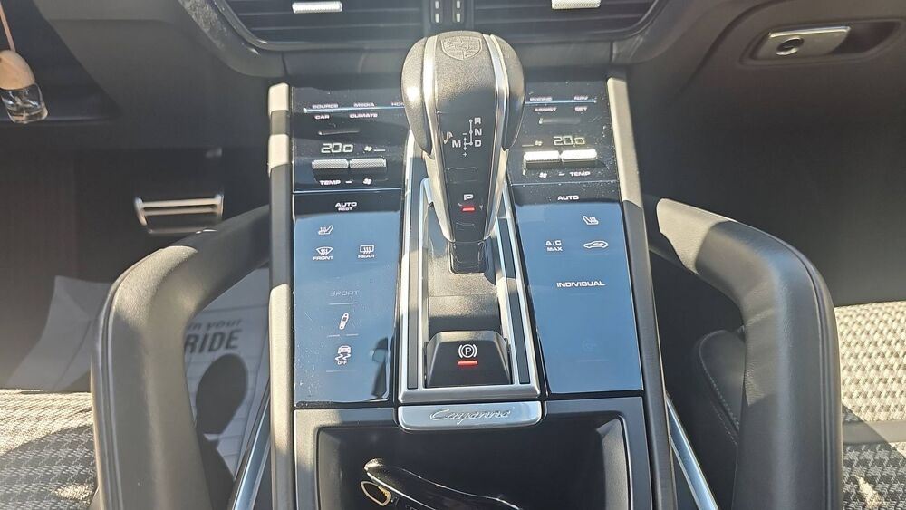 Cayenne 4.0 V8 e-Hybrid 680 BVA8 Turbo S Pack Gt - Automatique 2023 occasion 49300 Cholet