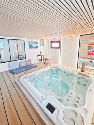  Chalet � vendre 8 pi�ces 287 m�