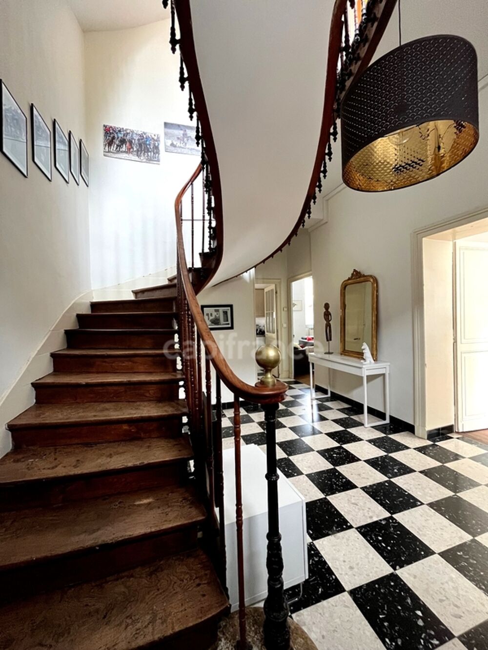 Jolie maison en plein centre de FLEURANCE (32), 165 m2, 5 pièces, 3 chambres, cave, jardin clos et puits