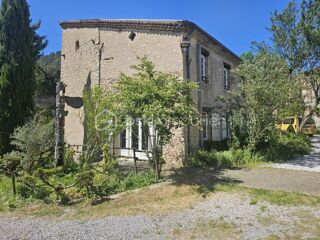  Maison à vendre 15 + pièces 700 m²