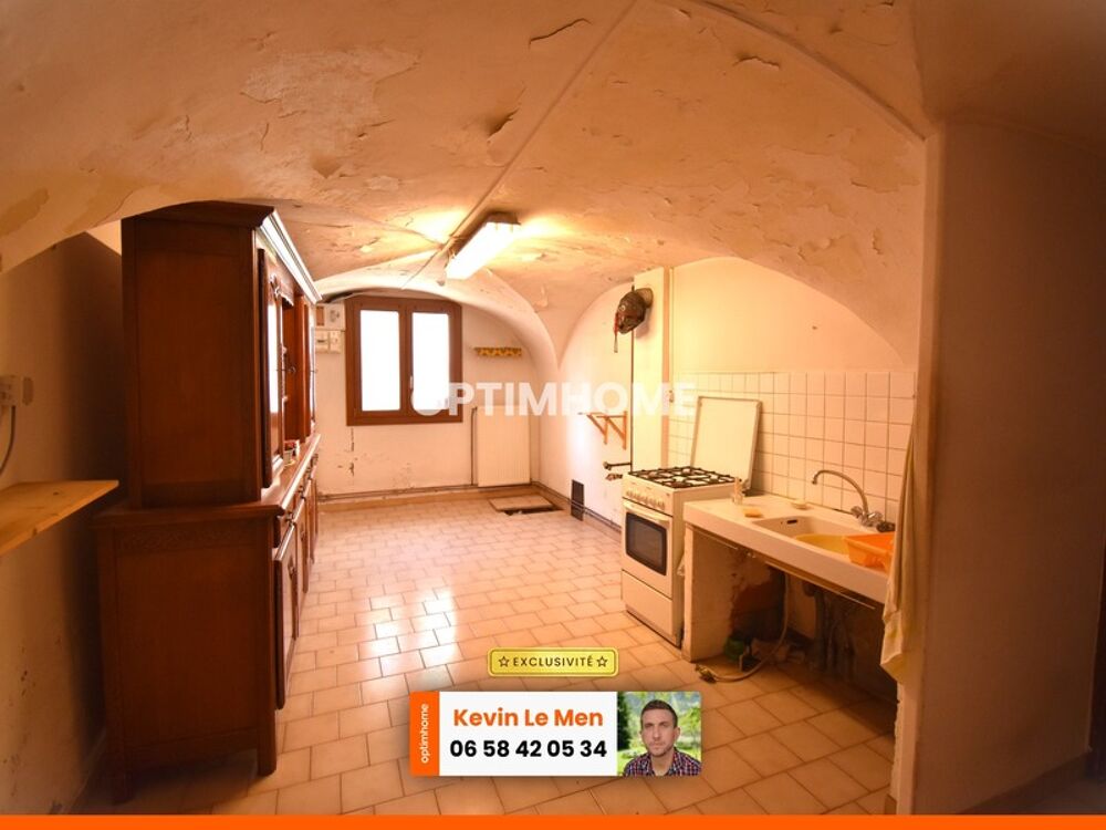 Vente Maison Maison mitoyenne T3 de 377m dont 75m dj habitable fort potentiel de 253m de grange avec accs extrieur et 43m de caves Val des pres