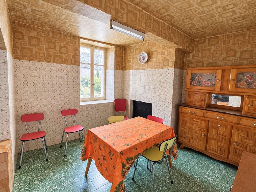 Vente Maison OUVEILLAN, coeur de village : MAISON DE 118 M² avec GRANGE - GARAGE DE 160 M² et GRENIER AMÉNAGEABLE Ouveillan